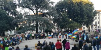 Israele e Palestina, il 2 novembre manifestazione a Vicenza per la pace: consentite solo bandiere arcobaleno pace piazza matteotti