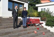 Violenza contro le donne, una panchina rossa inaugurata davanti alla Questura di Vicenza violenza contro le donne Nigeriano arrestato a Vicenza