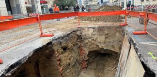 Voragine in contrà Porta Nova di Vicenza dovuta a perdita acqua: approfondimenti per accertare le concause voragine contra porta nova vicenza