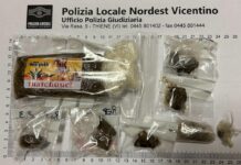 Thiene, durante controllo butta la droga e fugge: arrestato giovane pusher droga a thiene