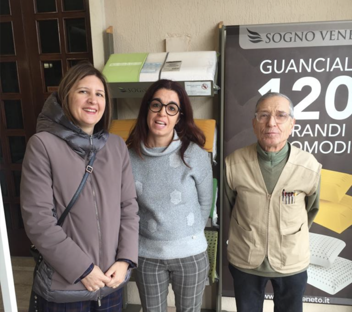 Assessora Cristina Balbi in tour per i negozi di vicinato di Vicenza