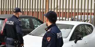 Seminano la Polizia e abbandonano auto rubata a Vicenza: indagini in corso su due uomini Auto rubata ad Arzignano