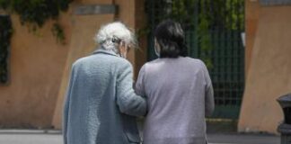 Bonus colf e badanti 2024, requisiti Isee e come fare domanda
