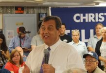 Primarie repubblicane: Christie attacca Trump, Haley e DeSantis tacciono Primarie repubblicane