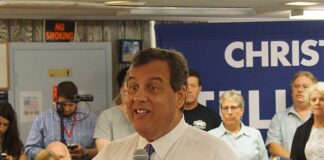 Primarie repubblicane: Christie attacca Trump, Haley e DeSantis tacciono Primarie repubblicane