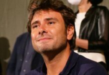 Di Battista sui social ringrazia Scanzi dopo il falso annuncio della morte: “Speriamo bene”