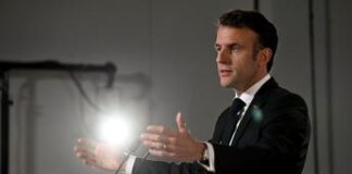 Difesa Ue, Macron: “Valutare le armi nucleari”