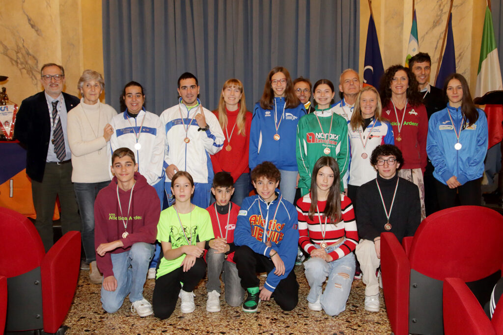 Francesco Brasco con i campioni CSI di cross