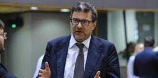 Giorgetti: “Accise? Probabile allineamento, giù per benzina e su per gasolio”