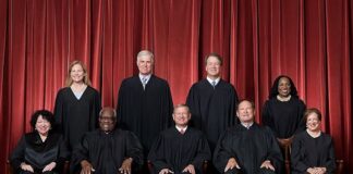 Corte Suprema Usa non accelera decisione sull’immunità presidenziale: temporanea vittoria di Trump? Corte Suprema Usa e immunità per Trump