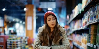 Tredicesima 2024, Centro studi della Cgia di Mestre: più bassa per privati al Sud, Milano al top, Vibo ultima Tredicesima 2024, ultima spiaggia per spese arretrate dei giovani.