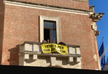 Genitori di Giulio Regeni a Vicenza, striscione “Verità per Giulio” in Loggia del Capitaniato giulio regeni