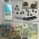 Thiene: 2 spacciatori minorenni denunciati dalla Polizia Locale Nordest Vicentino Thiene: stupefacenti, coltello, denaro e cellulare sequestrati da dalla Polizia Locale Nordest Vicentino