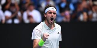 Australian Open, Tsitsipas e Fritz agli ottavi