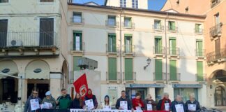 Lettera aperta di associazioni e partiti al sindaco di Vicenza Possamai contro la presenza di Israele a VicenzaOro Flash mob a Vicenza contro prrsenza stand di Israele a VicenzaOro