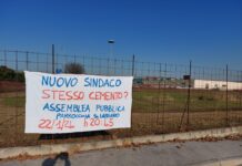 Comitato Pomari in conferenza stampa: “cambia il sindaco ma non la cementificazione dell’area? Assemblea alla parrocchia di S. Lazzaro il 22 gennaio” Il Comitato Pomari provoca il sindaco Possamai foto Maurizio Morelli)JPG