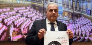 Ilaria Salis, Tajani parla con ministro Ungheria. Il padre della donna: “Qualcosa si muove”