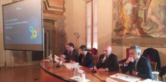 Lavoro, Censis: “Per il 62,7% degli italiani non è centrale nella vita”