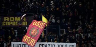 Roma-Verona 2-1, Olimpico abbraccia De Rossi e Mourinho: fischi per la squadra