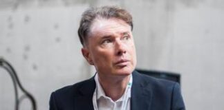 Sanremo, i discografici tifano per un sesto festival di Amadeus