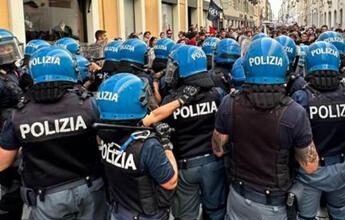 Corteo pro Palestina a Vicenza, Osservatorio Israele: «Espositori presi di mira» Scontri a corteo centri sociali contro presenza Israele a fiera Vicenza