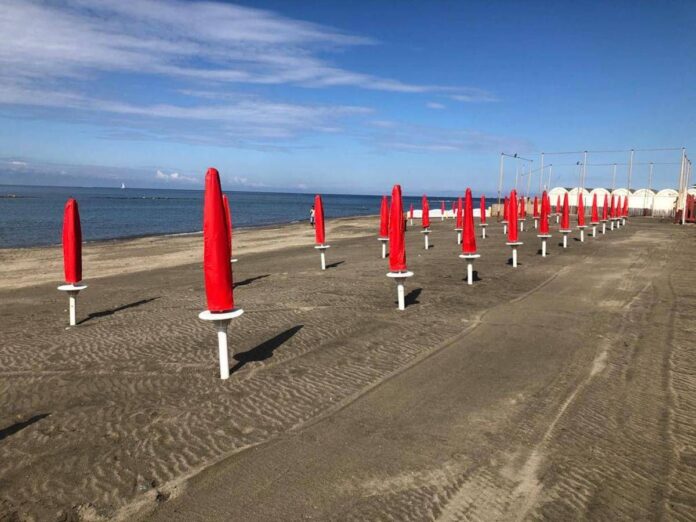 “Spiagge più ampie, passeggiata di 4 km e la scommessa sul surf”: nasce Ostia Instead, il progetto di Federbalneari