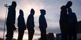 Strage di migranti del 17 giugno nella stiva del barcone al largo di Lampedusa: Polizia di Stato ferma due scafisti egiziani Strage di migranti nella stiva del barcone, fermati due scafisti