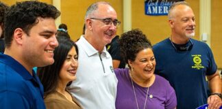 Il successo del sindacato dei metalmeccanici United Auto Workers (UAW) e i sindacati americani nel 2023: molte luci ma qualche ombra Shawn Fain, il presidente dell'United Auto Workers (UAW), che ha negoziato un ottimo contratto per i metalmeccanici.