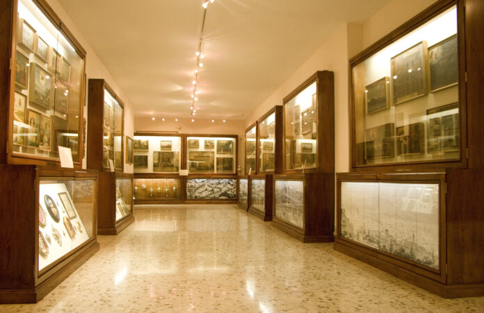 Una delle sale del Museo di Monte Berico con esposti gli ex voto
