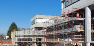 IIS Canova di Vicenza: la palestra ora è accessibile e più sicura. A pieno ritmo i lavori per l’aula magna IIS Canova di Vicenza: la palestra ora è accessibile e più sicura. A pieno ritmo i lavori per l'aula magna