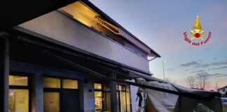 Incendiate due pizzerie della stessa proprietà nel Vicentino: roghi a Rosà e Cassola. Indagini dei carabinieri in corso incendiate pizzerie nel vicentino