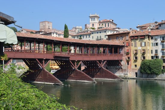 ponte alpini rosa