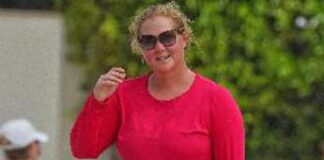 Amy Schumer, l’annuncio: “Ho la sindrome di Cushing”