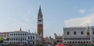 Auto elettriche, colonnine e due ruote: la mobilità sostenibile in Italia