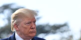 Elezioni Usa, nuovi guai per Trump: giudice lo esclude dalle primarie in Illinois