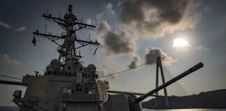 Houthi, nuova minaccia: “Stop in Mar Rosso a navi Israele, Usa e Gb”