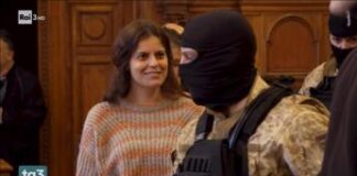 Ilaria Salis, il diario dal carcere: “Mi trattano da mostro”
