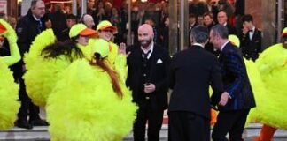 John Travolta e scarpe a Sanremo, esposto Codacons per truffa aggravata
