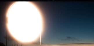 Kia EV9 alimenta fedelmente la luce del Sole in Norvegia