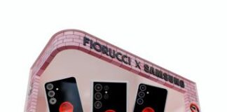 Le cover Fiorucci si animano con la collaborazione Samsung per Galaxy S24
