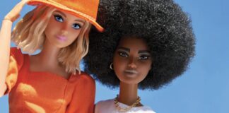 Nokia annuncia un flip phone firmato Barbie