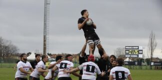 Serie A Elite: Rangers Rugby Vicenza dominati dal Petrarca Padova 57-0, sabato 17 Vicenza lo scontro diretto in casa con i Lyons Petrarca Padova vs Rangers Rugby Vicenza, azione in touche