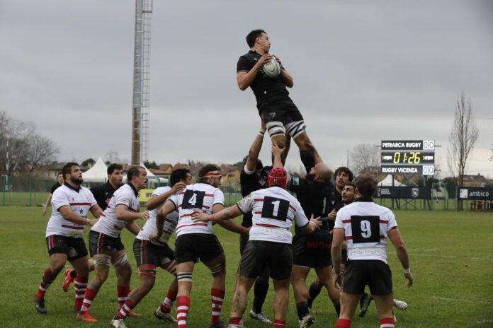 Petrarca Padova vs Rangers Rugby Vicenza, azione in touche