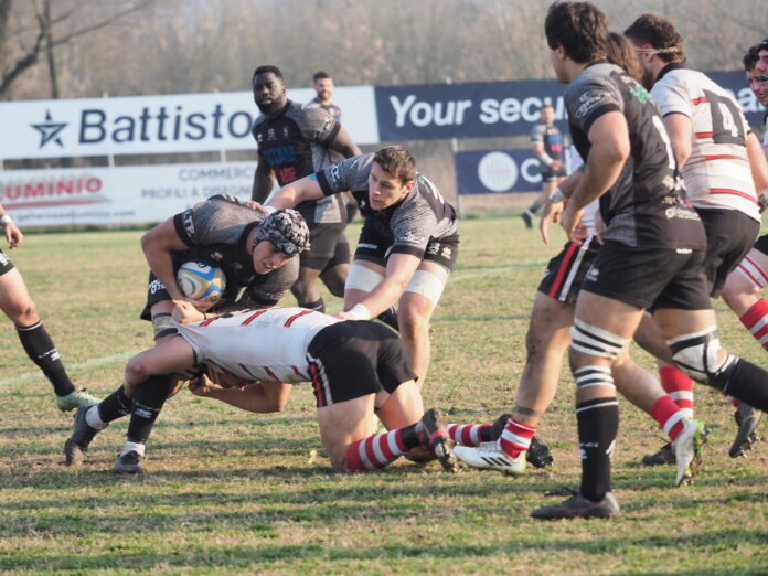 Rangers Rugby Vicenza, un'azione con i Lyons (foto Alex Zonta)
