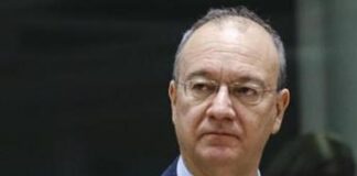 Scuola, Valditara: “Cinque in condotta per chi occupa e fa danni”