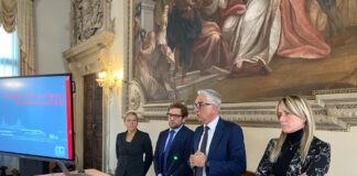 Il passaggio dell’alta velocità per Vicenza certificato dal sistema internazionale Envision dell’università di Harvard: la sua efficacia reale Sistema Envision e la conferenza stampa in Comune del 15 gennaio (da sx Antonias, Possamai, Macello e De Berti)