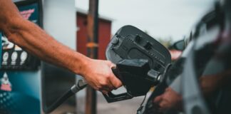 Spesa per carburanti regioni e città italiane: Lombardia, Toscana, Emilia Romagna e Campania le più virtuose con tripla A, una A al Veneto Spesa per carburanti