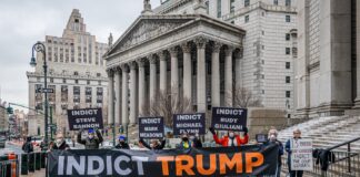 Cause civili: due bastonate di E. Jean Carroll a Trump condannato a pagare 83 milioni di dollari di risarcimento per aggressione sessuale e diffamazione Donald Trump, incriminato