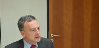 Ucraina, ambasciatore francese a Roma: “No piani invio truppe, ma essere credibili con Mosca”