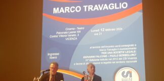 Vicenza, Travaglio premiato dal CSI tra conflitto di interessi e Assange dimenticato dalla stampa Marco Travaglio a Vicenza premiato dal CSI